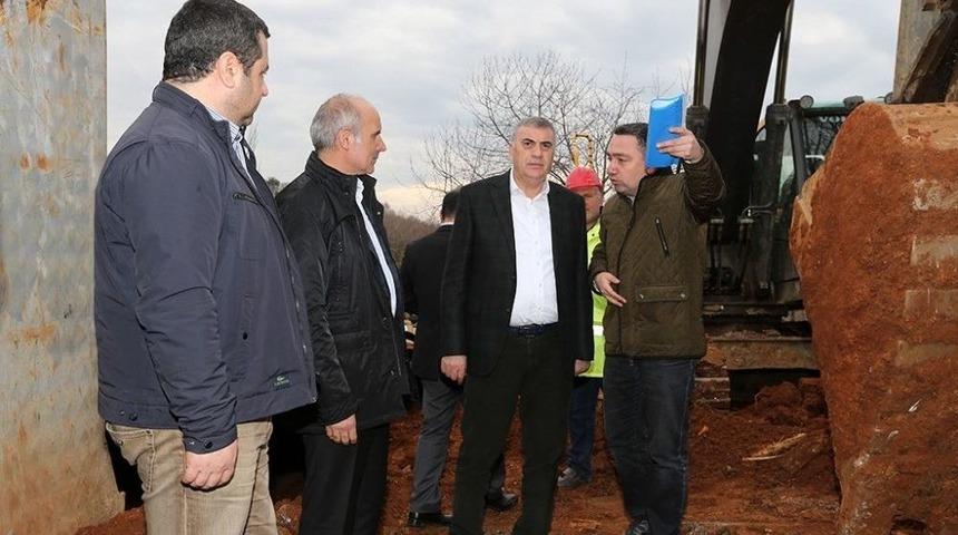 Başkan To&ccedil;oğlu, İki İl&ccedil;enin İ&ccedil;me Suyu Hattındaki &Ccedil;alışmaları İnceledi