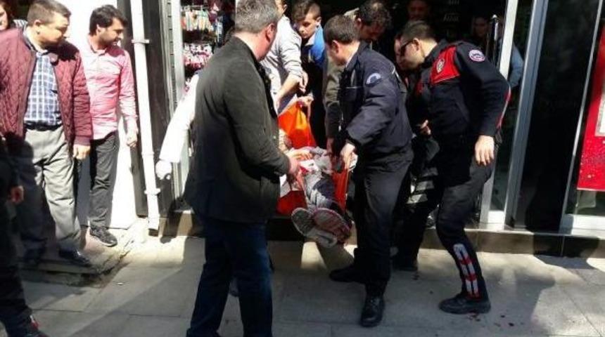 &Ccedil;orlu'da Bı&ccedil;aklı Kavgada 2 Işitme Engelli Yaralandı