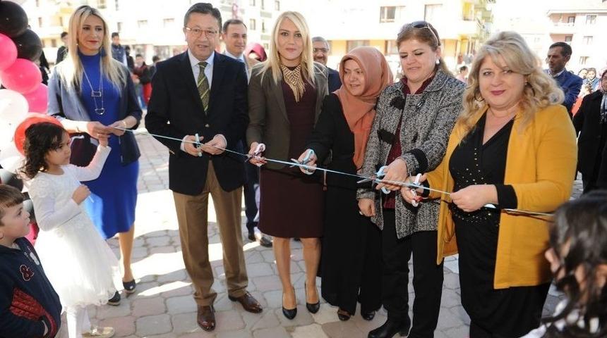 Altındağ&rsquo;da Kadınlar Hayalleri Ger&ccedil;eğe D&ouml;n&uuml;şt&uuml;r&uuml;yor