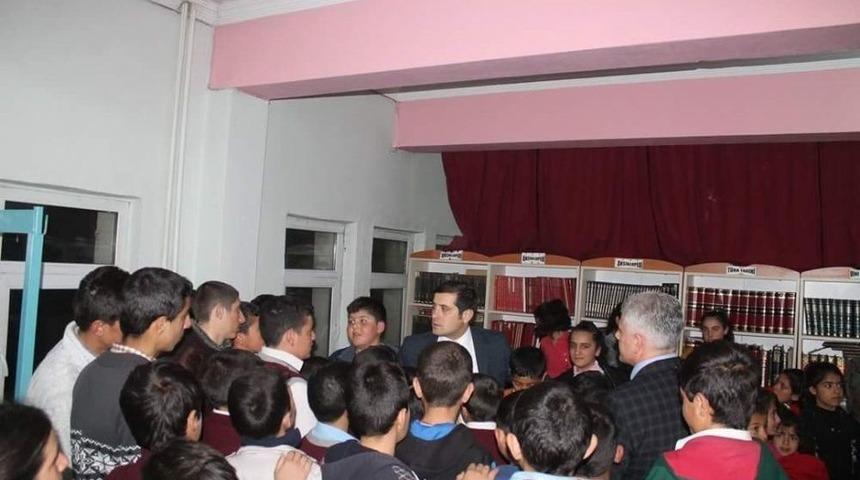 Tutak&rsquo;ta &ldquo;milli Ve Manevi Değerler&rdquo; Adlı Etkinlik D&uuml;zenlendi