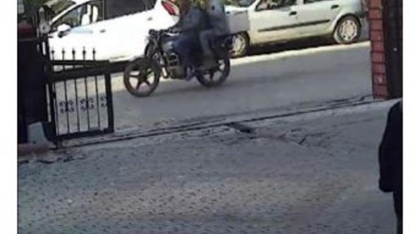 Kapka&ccedil; Zanlıları Atm'den Para &Ccedil;ekince Yakalandı