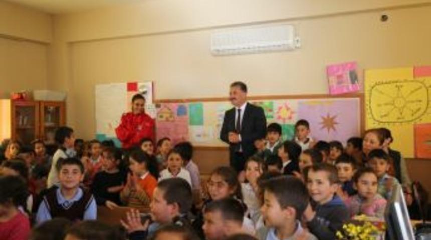 Mersin&rsquo;de &Ouml;ğrencilere Deprem Eğitimi