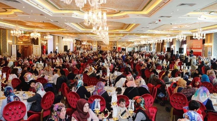 D&uuml;nya Kadınlar G&uuml;n&uuml;&rsquo;nde Sultangazi&rsquo;de Kadınları Buluşturan Yemek