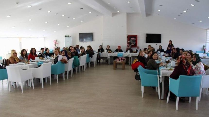 Yozgat&rsquo;ta Kadınlar Kahvaltıda Buluştu