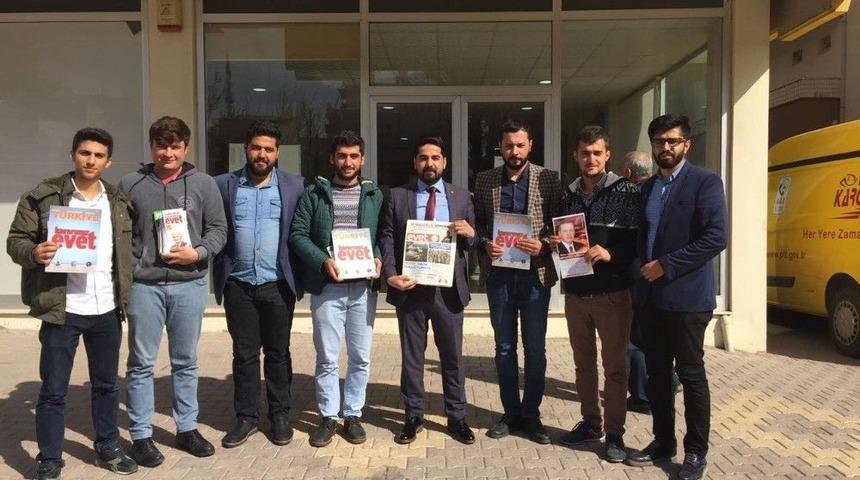 Ak Parti&rsquo;li Gen&ccedil;ler Kılı&ccedil;daroğlu&rsquo;na &lsquo;evet&rsquo; Gazetesi Ve Broş&uuml;r&uuml; G&ouml;nderdi
