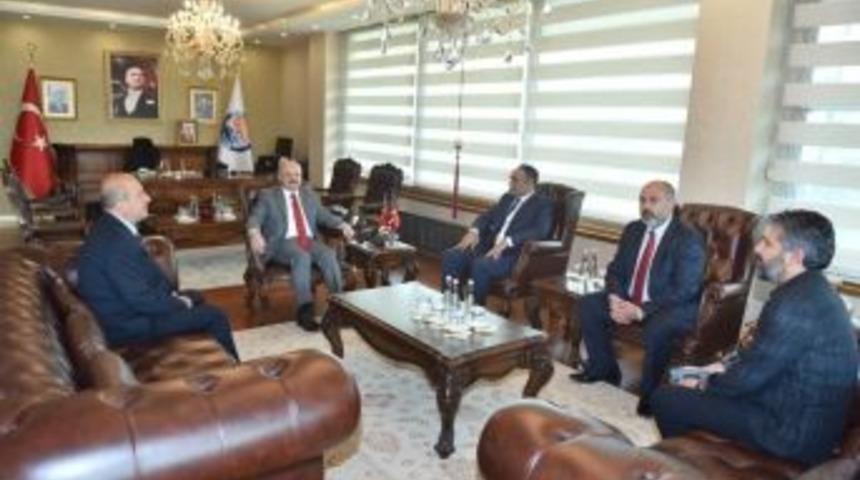 Vali &Ccedil;akacak, Mhp&rsquo;nin Yeni İl Y&ouml;netimini Kabul Etti