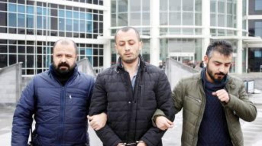 &rsquo;iş Bul&rsquo; Diyen Babasını Av T&uuml;feği İle &Ouml;ld&uuml;ren Sanık Hakim Karşısında