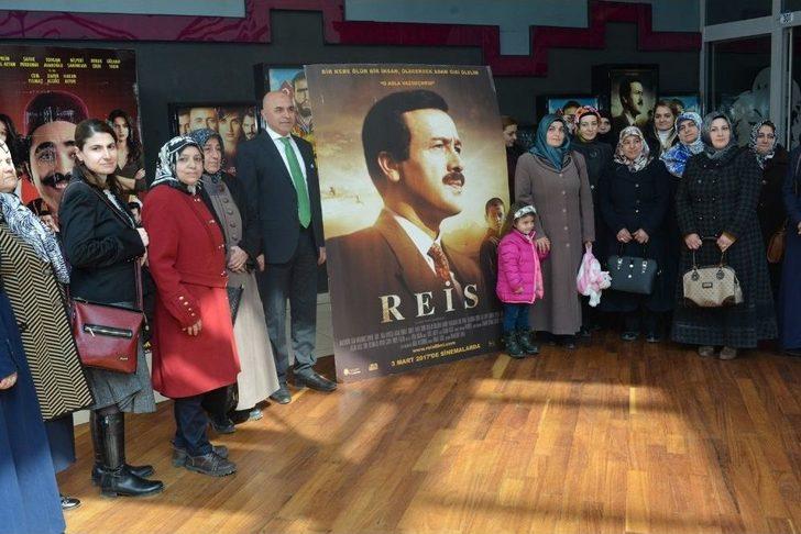 Ali Korkut’tan Ev Hanımlarına "reis" Hediyesi G2