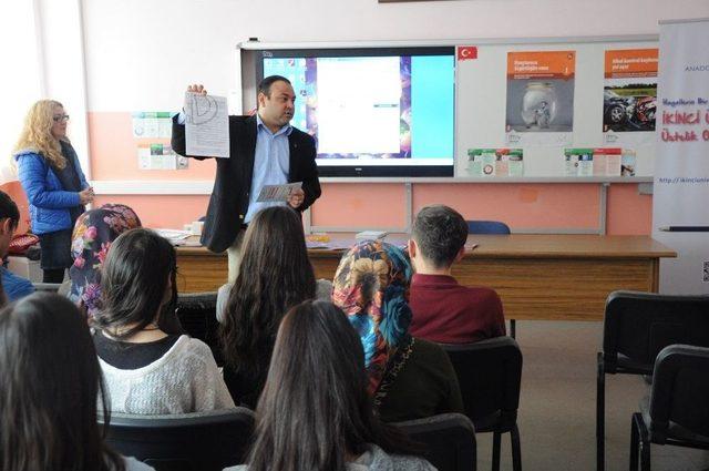 Anadolu Üniversitesi’nin İkinci Üniversite Fırsatı Liselerde Anlatılıyor