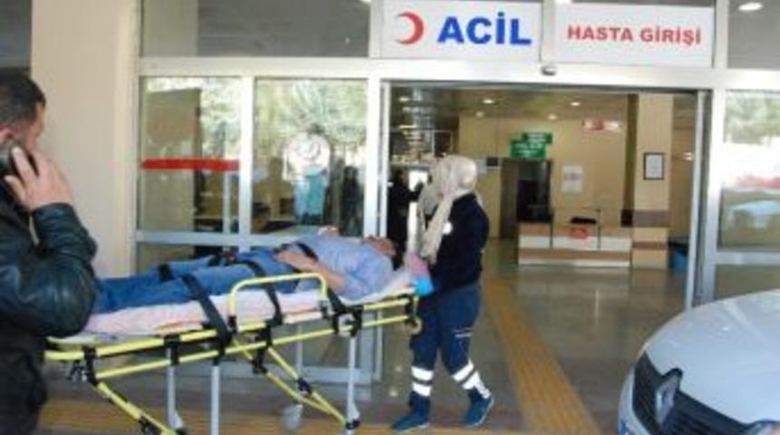 At Arabasından D&uuml;şerek Yaralandı