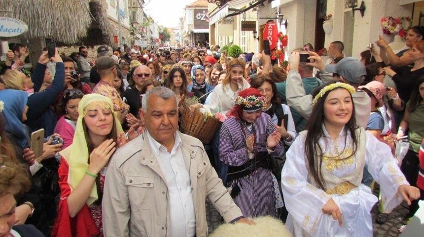 Esnaflar 6-9 Nisan’daki Alaçatı Ot Festivaline Kilitlendi