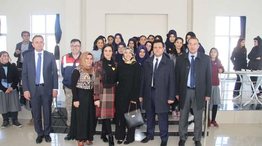 Gürpınar’da ‘öğrenciler İyilikte Yarışıyor’ Projesi