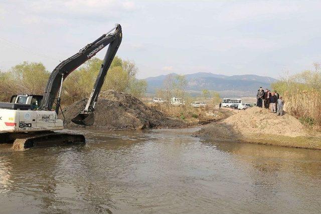 Yılların Sorunu Olan Menfez Gün Yüzüne Çıkıyor