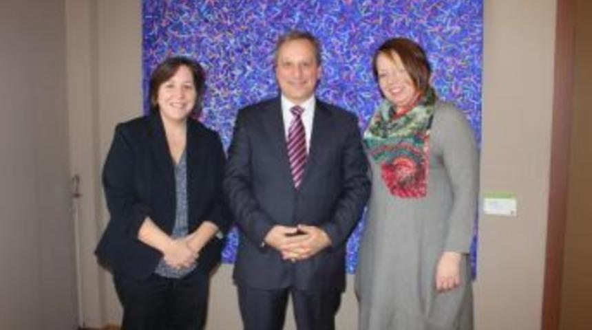 Üç Yıldır Kadının En Büyük Sorunu Şiddet