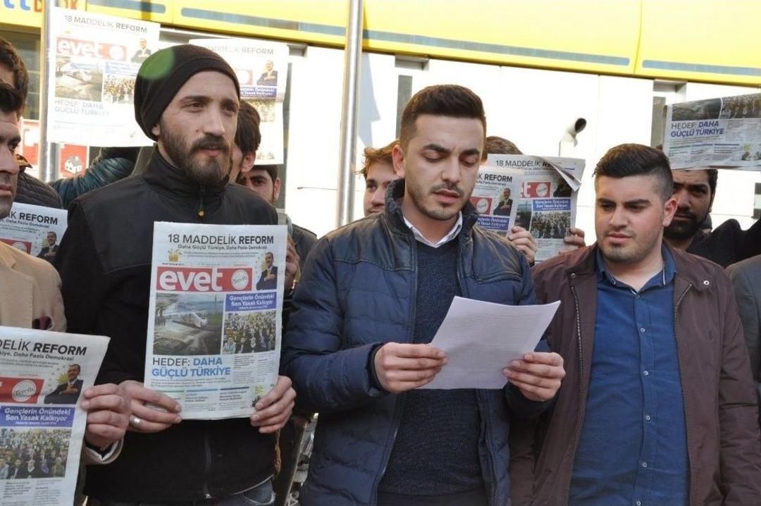 Ak Gen&ccedil;ler Kılı&ccedil;daroğlu&rsquo;na &rsquo;evet&rsquo; Gazetesi G&ouml;nderdi