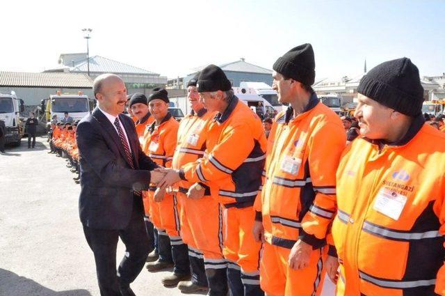 Başkan Altunay, Anayasa Değişikliğini Temizlik Personellerine Anlattı