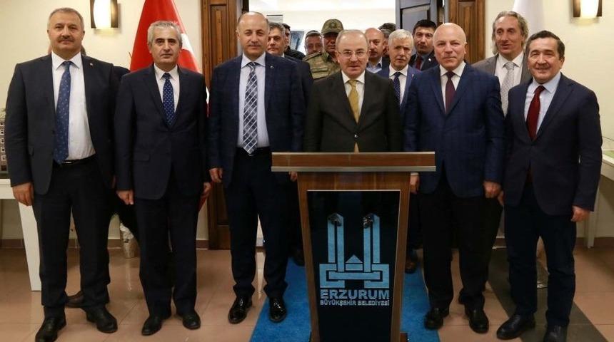 İ&ccedil;işleri Bakan Yardımcısı &Ouml;zt&uuml;rk Başkan Sekmen&rsquo;i Ziyaret Etti