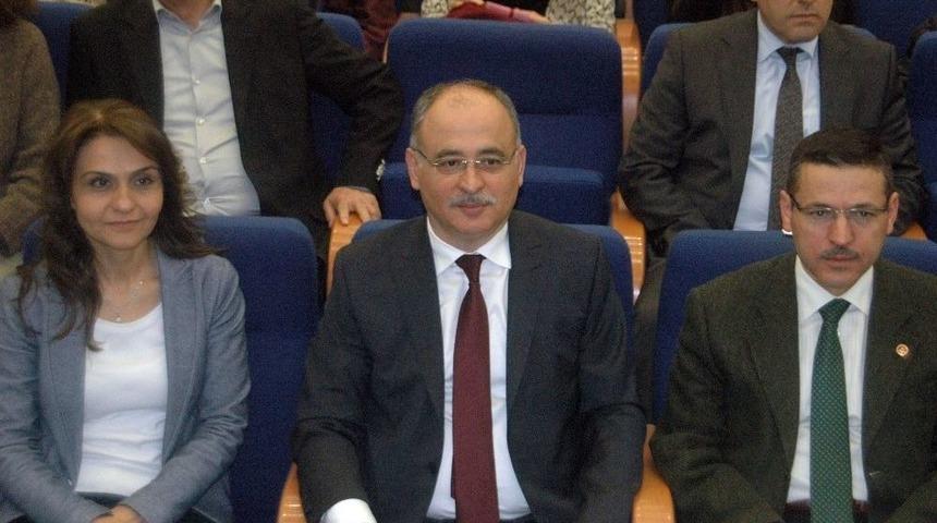 Gazi &Uuml;niversitesi&rsquo;nde &rsquo;denetim Mesleği&rsquo; Konulu Sempozyum