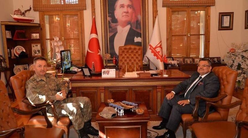 Alay Komutanı &Ccedil;&ouml;mez&rsquo;den Başkan Yağcı&rsquo;ya Ziyaret