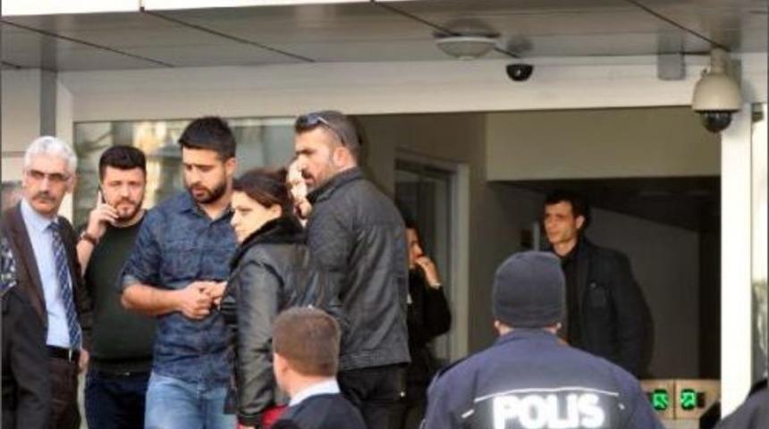 Bomba Sanılan Paketten Oyuncak Araba Kumandası &Ccedil;ıktı