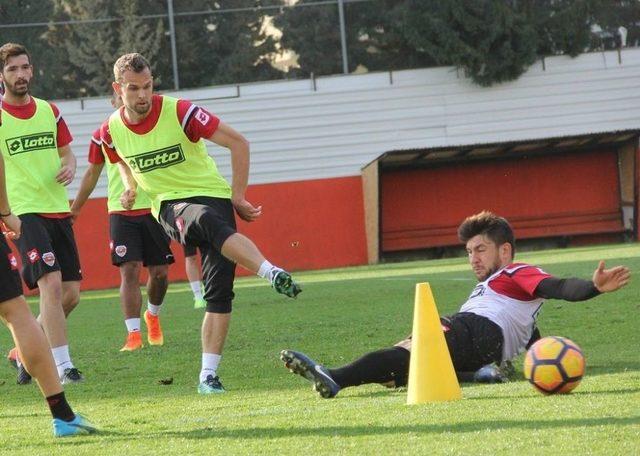 Adanaspor’da Kardemir Karabükspor Mesaisi Başladı