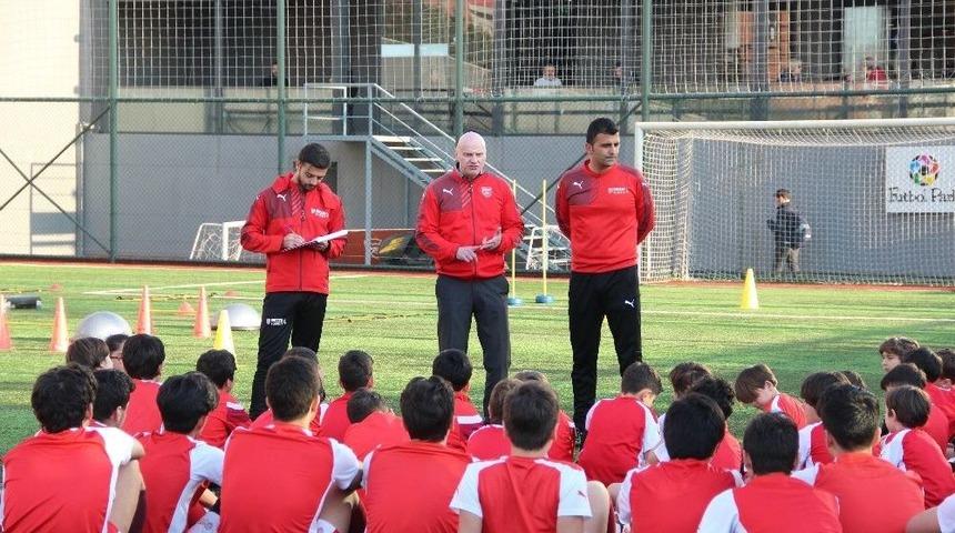 J&uuml;rgen Kost: &ldquo;sergen Yal&ccedil;ın&rsquo;la İyi İlişkiler İ&ccedil;indeyiz&rdquo;