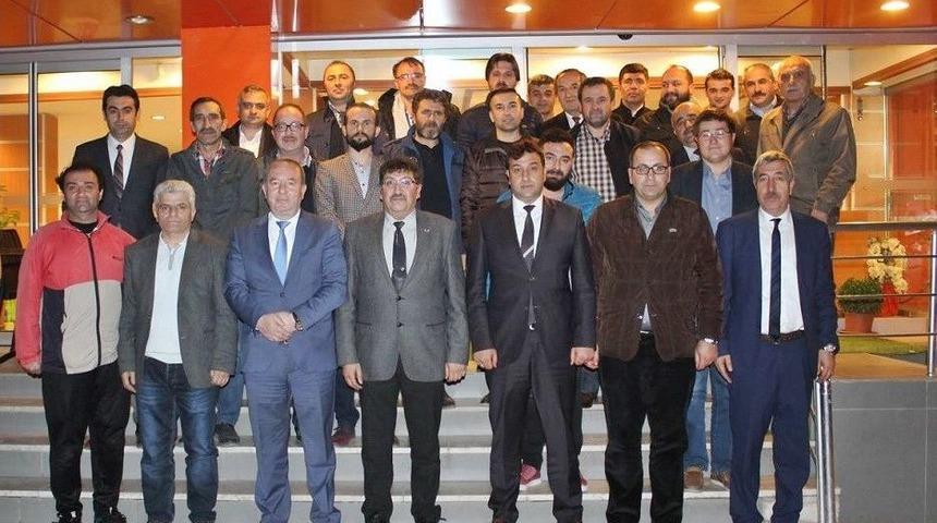 Belediyespor Y&ouml;netimi Yemekte Buluştu
