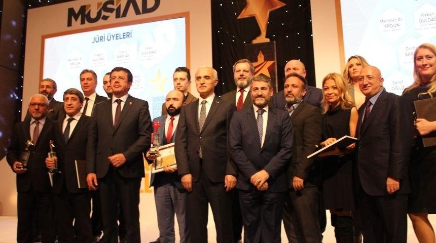 Bakan Zeybekci: &ldquo;t&uuml;rkiye Olarak Y&uuml;zde 6&rsquo;lar Seviyesinde B&uuml;y&uuml;mek Zorundayız&rdquo;