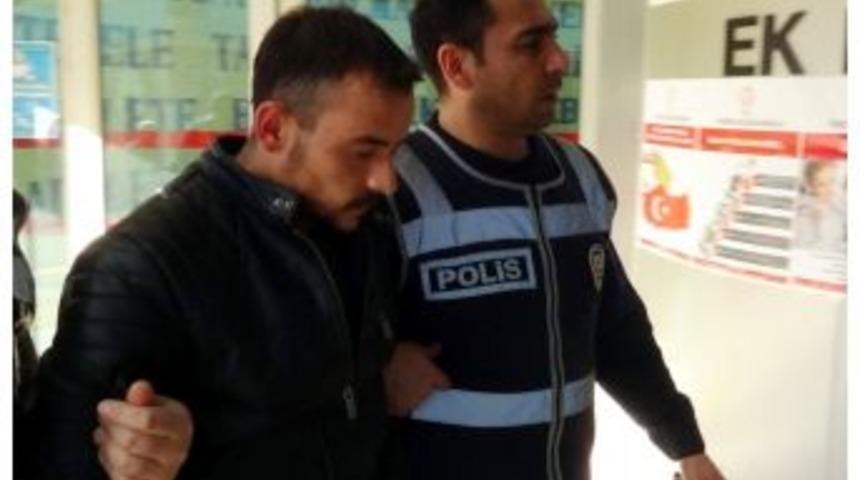 Arkadaşını Bı&ccedil;aklayarak &Ouml;ld&uuml;ren Zanlı Tutuklandı