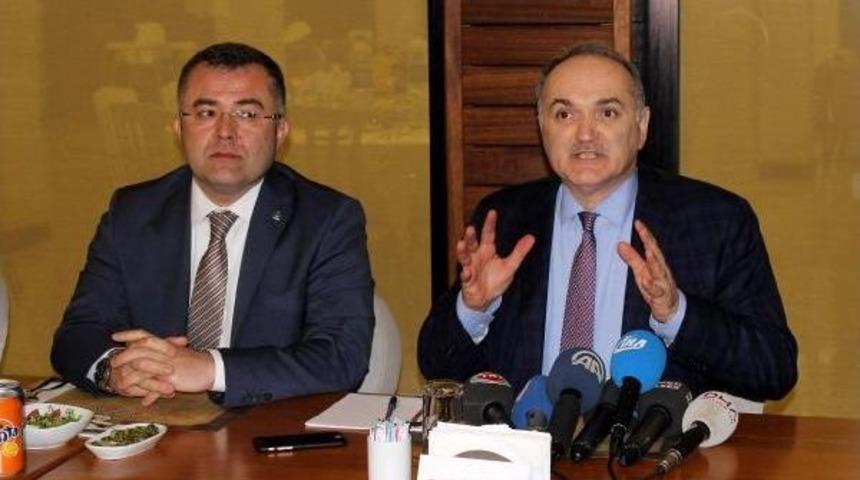 Bakan &Ouml;zl&uuml;: Referandum Stat&uuml;kocular Ile T&uuml;rkiye'nin B&uuml;y&uuml;mesini Isteyenler Arasında Olacak