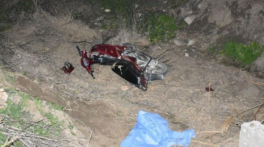 Akhisar&rsquo;da Trafik Kazası: 1 &Ouml;l&uuml;