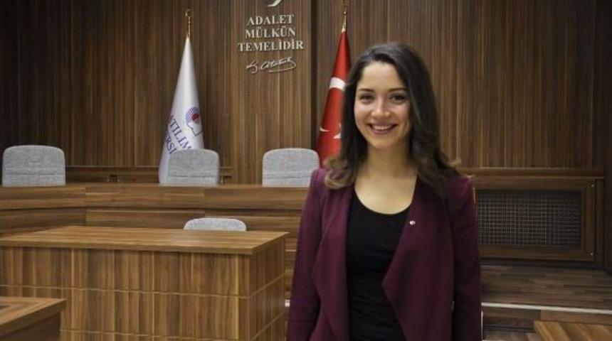 Kadın Dostu Kamp&uuml;ste 'cinsiyet Eşitliği' I&ccedil;in &Ccedil;alışıyorlar