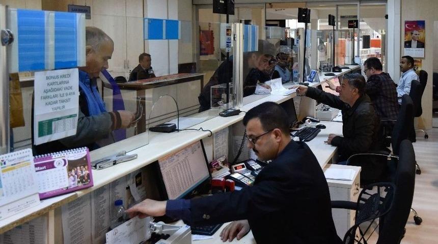 8 Mart&rsquo;ta Muratpaşa&rsquo;da Kadın &Ccedil;alışanlar İzinli