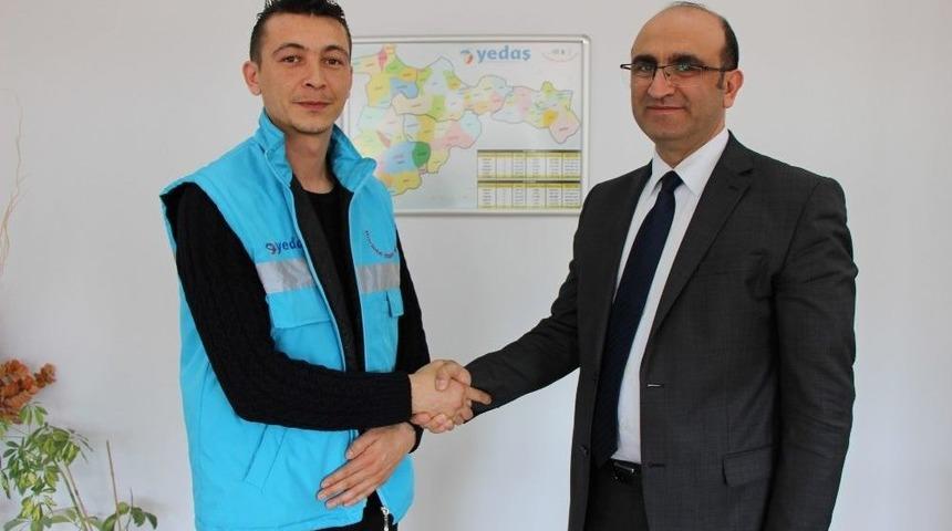 O Kahraman İşe Alındı