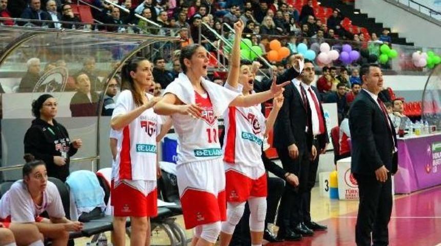 Bellona Ag&uuml; Spor, Avrupa'da Yarı Finalin Kapısını Araladı