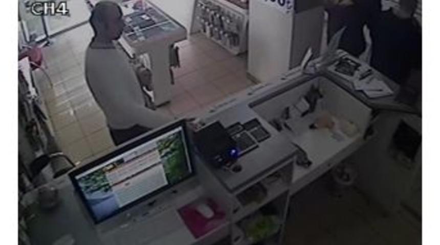 (&ouml;zel Haber) Sadaka Kutusu Hırsızlığı Kamerada