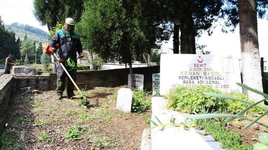 Başiskele&rsquo;de Cenaze Hizmetleri Vatandaşlarla Buluşuyor