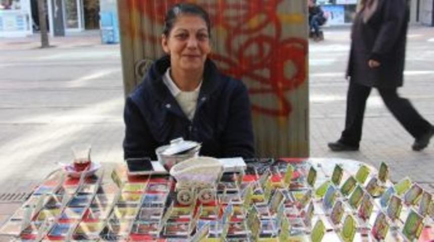 Kendi Gününde Çalışarak İnsanlara Umut Oluyor