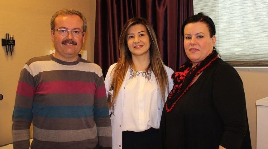 Ağabeyine Doğumdan Sonra B&ouml;breğini Verdi, İki &Ccedil;ocuk Daha Doğurdu