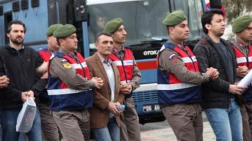 Darbecilere Mahkeme Salonunda &lsquo;yazılı Mesaj&rsquo; İddiasına Uyarı