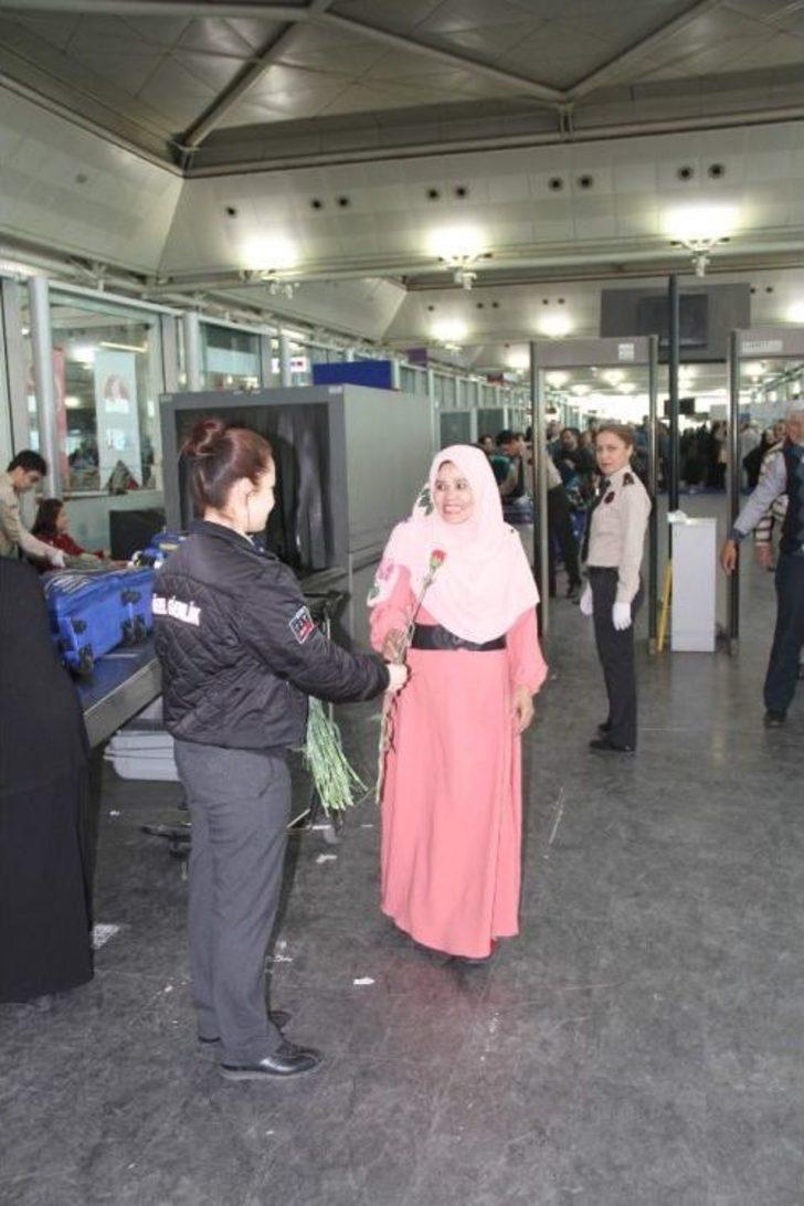 Atatürk Havalimanı’nda Kadınlar Günü Sürprizi G5