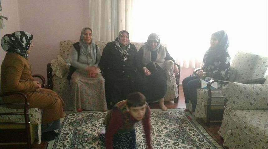 Ak Partili Kadınlardan Engellilere Ziyaret