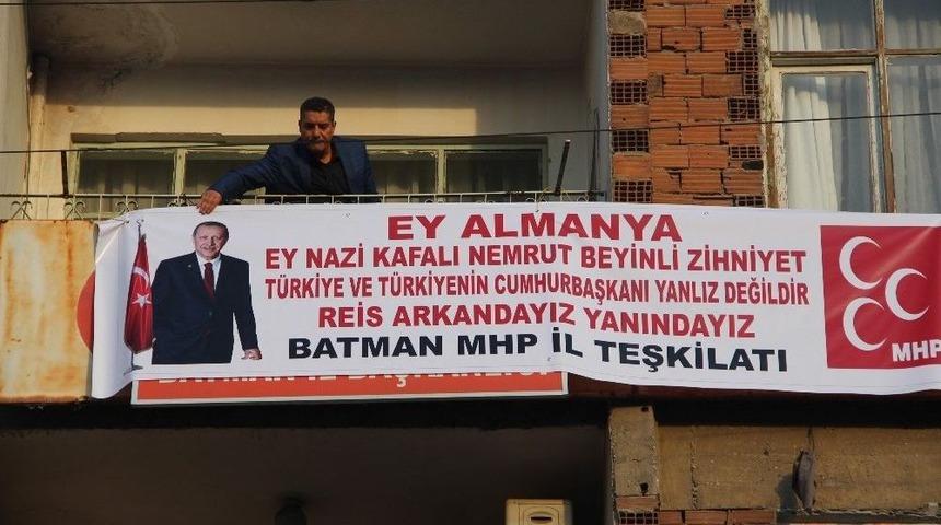 Mhp’li Başkandan Cumhurbaşkanına Pankartlı Destek