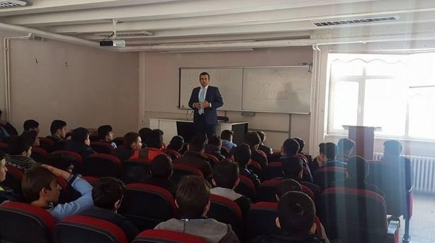 Meslek Lisesi &Ouml;ğrencileri Kariyer G&uuml;nleriyle Bilgileniyor