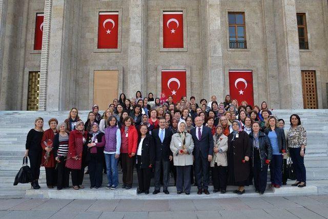 Meclisin Karanfilleri Tepebaşı’ndan