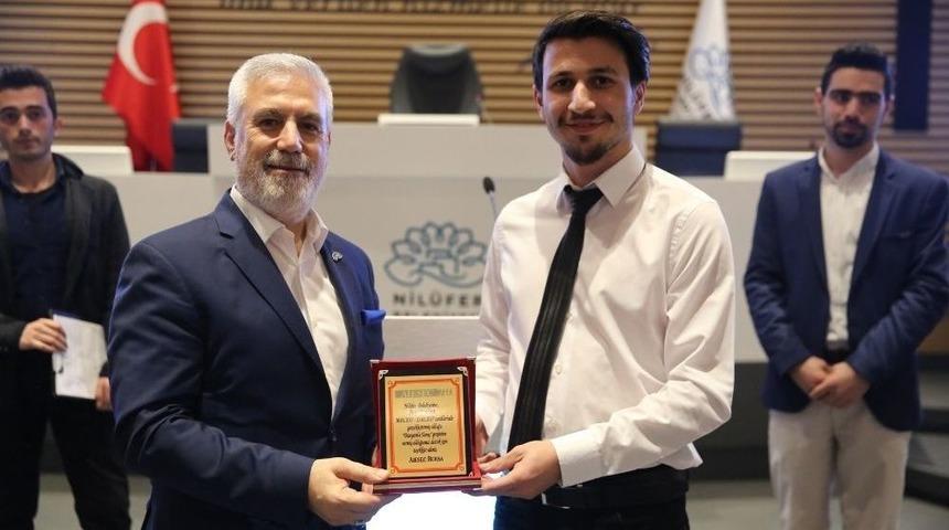 Bozbey: &ldquo;d&uuml;nyamla Tanış&rdquo; Projesine Katılan Gen&ccedil;lerle Buluştu