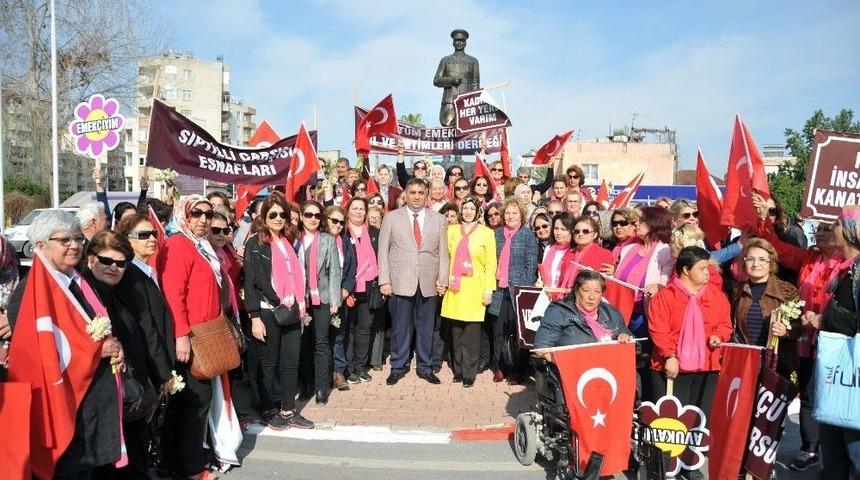 8 Mart D&uuml;nya Kadınlar G&uuml;n&uuml; Tarsus&rsquo;ta Yoğun Katılımla Kutlandı