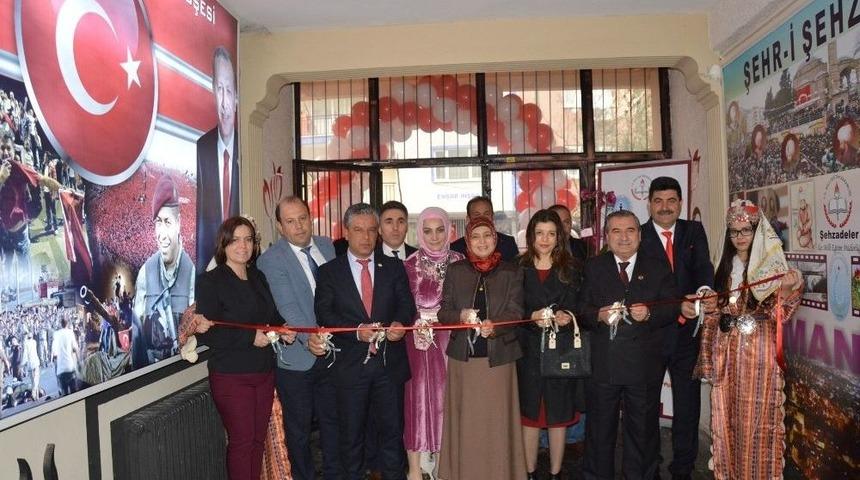 Şehzadeler Hem&rsquo;den Kadınlar G&uuml;n&uuml;ne &Ouml;zel Sergi