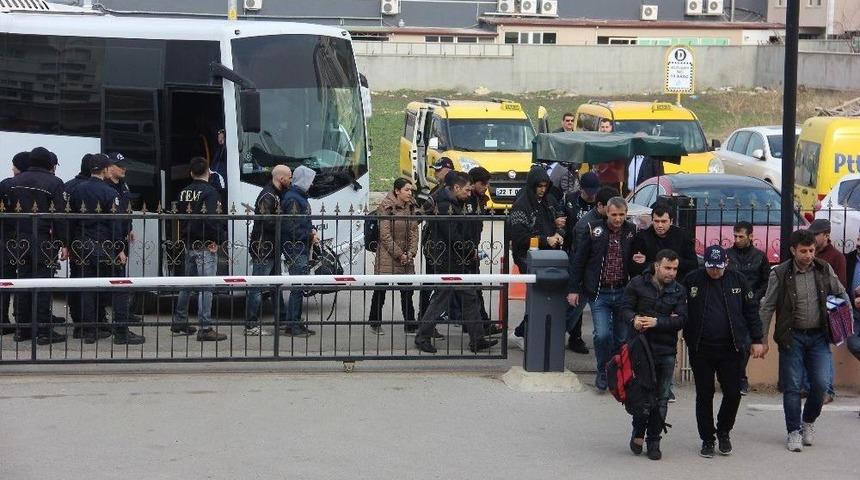 Fet&ouml;&rsquo;n&uuml;n Edirne&rsquo;deki &lsquo;asker İmamları&rsquo; Tutuklandı