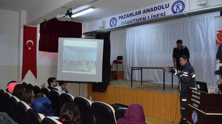 &Ouml;ğrencilere Ve Kamu Personeline Temel Afet Bilinci Eğitimi Verildi